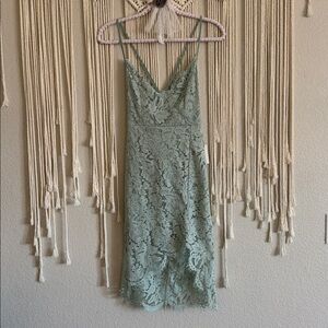 Elegant Lace Dress in Light Green